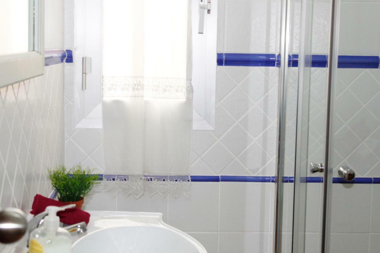 סביליה Azahar Apartamentos Triana V מראה חיצוני תמונה